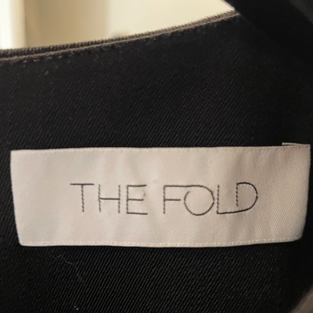 The Fold London Belmore Top Black Wool (UK Size 8 / US Size 4) - Picture 4 of 5
